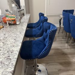 3 Adjustable Barstools