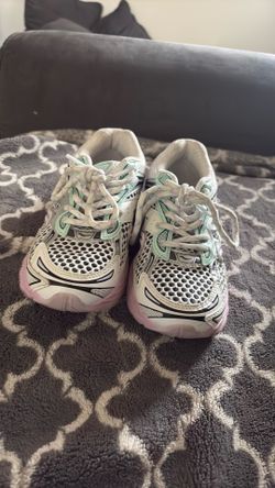 Saucony ProGrid Omni 9 in the