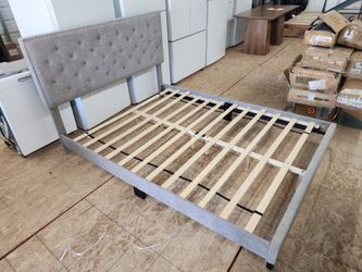 BRAND NEW Queen Size Platform Bed Frame with Button Tufted Headboard in Light Gray