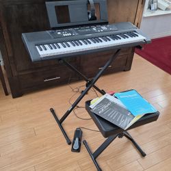 Yamaha EZ220 Key Board