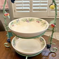 9” Psalzgrhaff Pie Stand Ceramic Like New