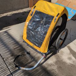 Burley Bee Double - Mounting Hardware Included