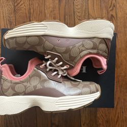 Coach C270 Sig Tech Runner Size 8