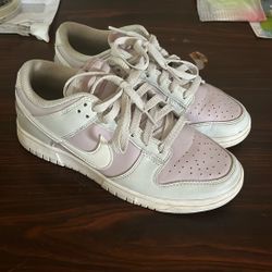 Low Nike Dunks