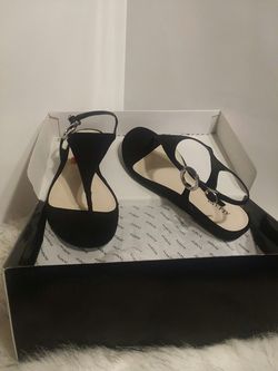 SANDALIA NUEVA EN CAJA 7.5