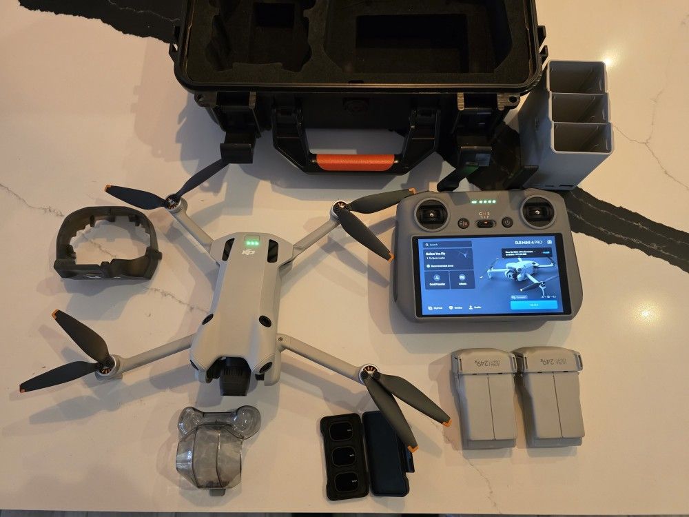 DJI Mini 4 Pro With RC2 Remote