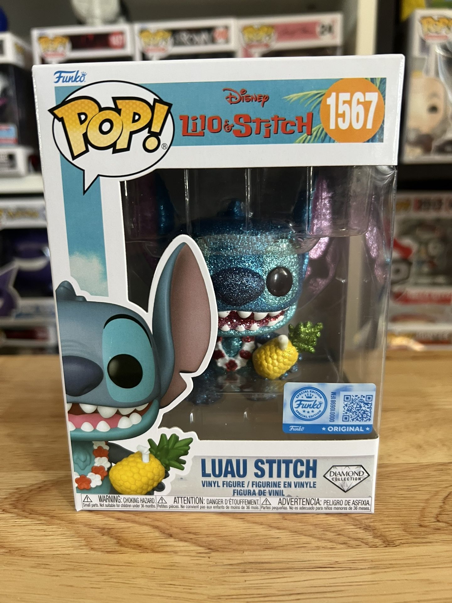 IN HAND NEW HOLLYWOOD EXC DIAMOND GLITTER LE Luau Stitch Funko Pop #1567 Disney