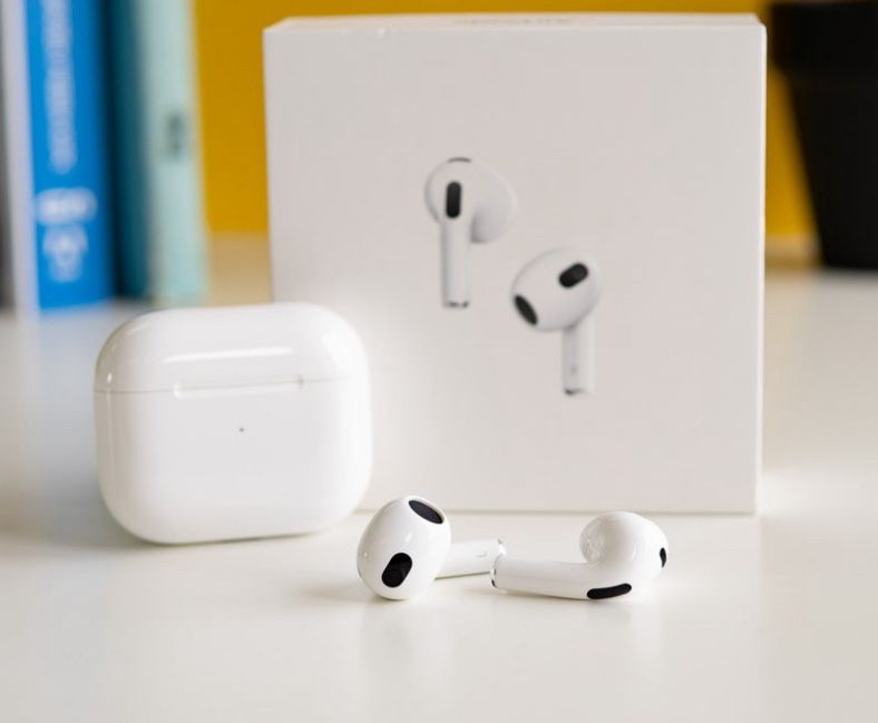 AirPods Gen 3