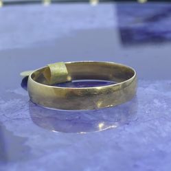 $525 Yellow Gold Ring Band