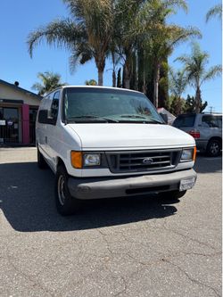 2003 Ford E150