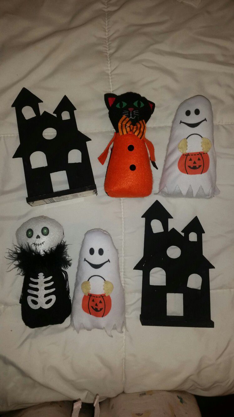 Free Halloween decorations 