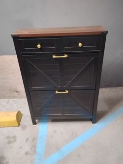 Shoe rack dresser