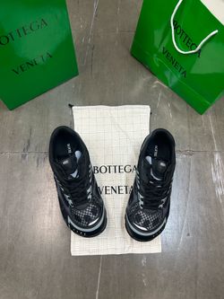 Bottega Veneta Men’s Sneakers - Black EU 43
