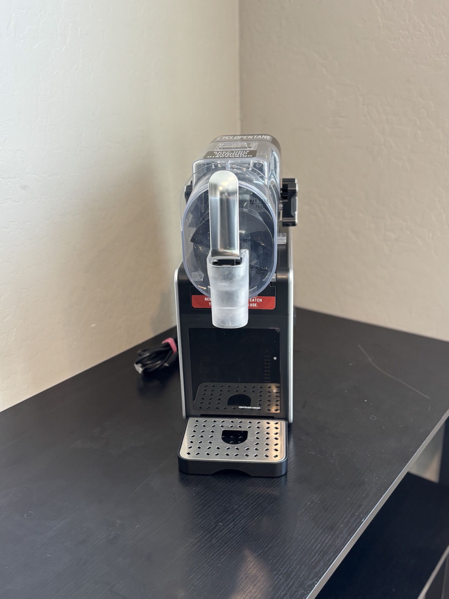 Slushie Machine 92 oz, for Home, 6 Preset Programs, Quiet Operation LED Display The Slushie Machine is a stylish and convenient addition to any home