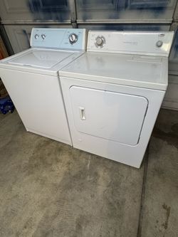 Whirlpool set , washer and gas dryer, free delivery 🚚 and installation , 3 months of warranty