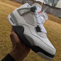 Jordan 4 White Cement Size 10 
