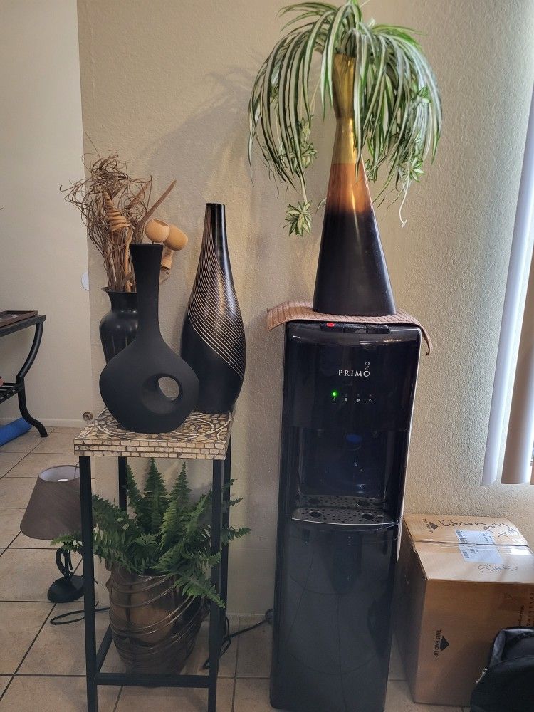 Assorted Pots $5 Each Come And Get Them