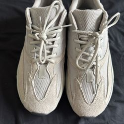 Yeezy Boost 700 Salt 