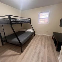 Full / Twin Bunk Bed