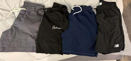 Mens shorts lot size med