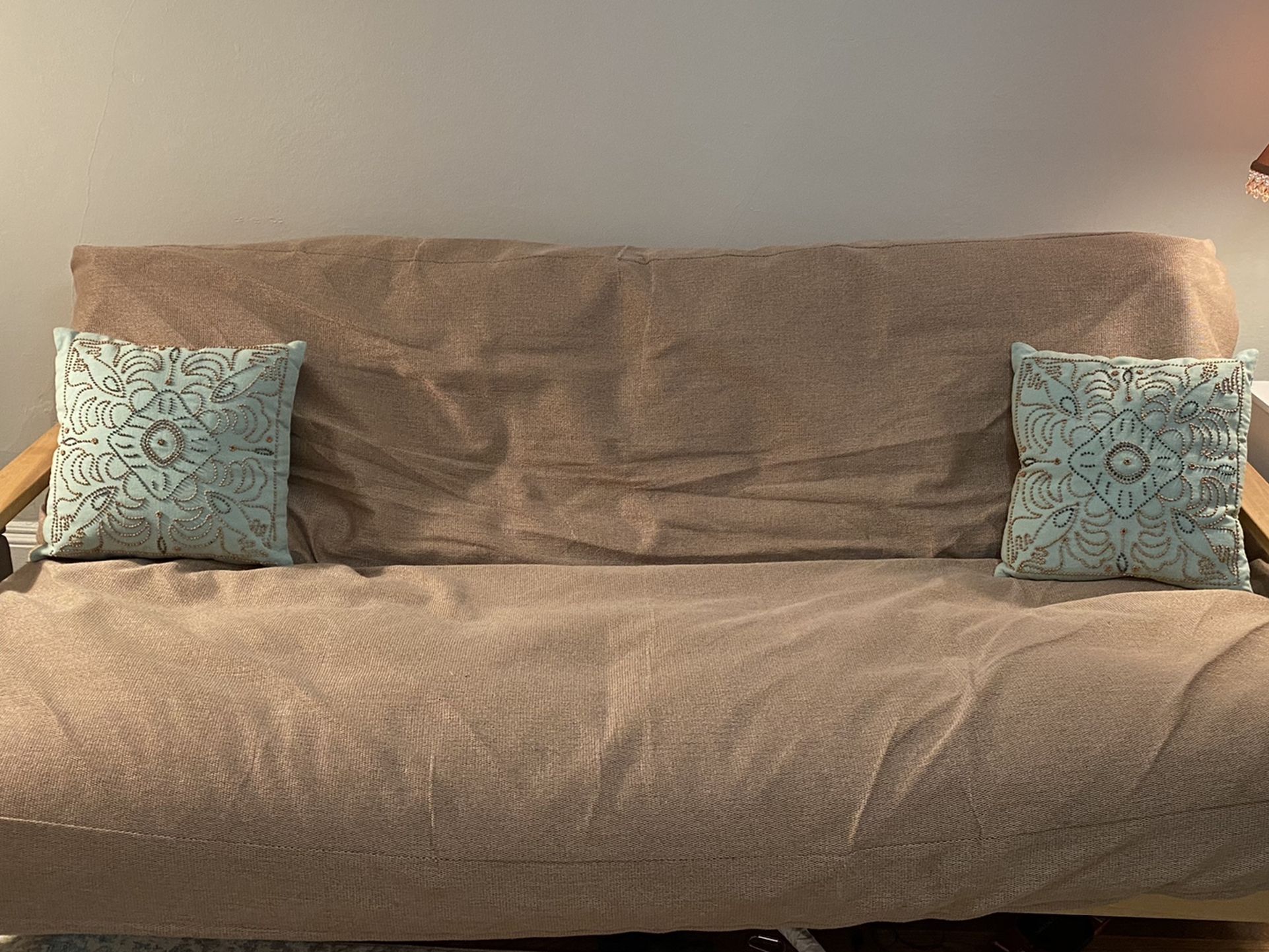 Excellent Quality Futon