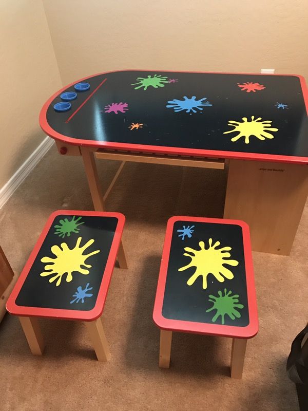 Leaps and Bounds Kids craft Table with 2 stools