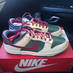 Nike Dunk Low... ( From Nike To You Gorge Green )