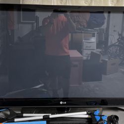 LG 50 “ 720p 600 Hz Plasma HDTV 50PQ30