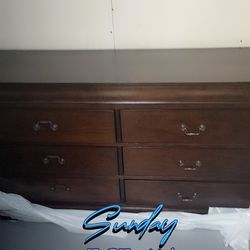 Dresser & Full Size Bed 
