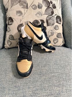 Baseball cleats size 7
