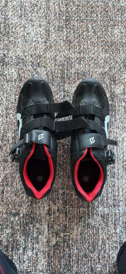 Peloton shoes size 46