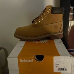 TIMBERLAND BOOTS