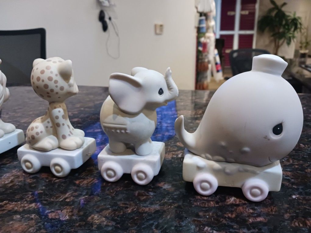 Precious Moments Birthday Train