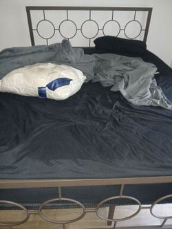 Queen size bedframe and mattress