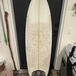 5-fin Thruster Surfboard w/ track pad and fins - 5’11.5” x 20” x 2.5” (Lightly Used)