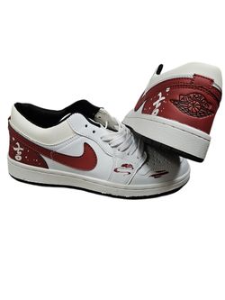 Women Size 9 sneakers