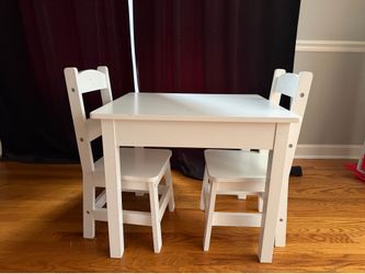 wooden kids 3 piece table and chair set