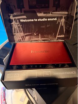 Scarlett 2i2 Interface 4th Gen (Pickup only no delivery)
