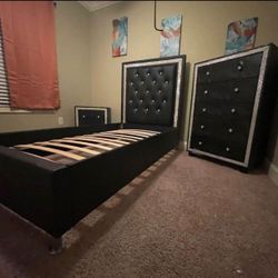 BRAND NEW CHEAP BLING TWIN BED FRAME.. $299!! 2 TWIN BED FRAMES ONLY $550!! YES THE PRICE IS REAL!! ITS ONLY CASH ON DELIVERY.