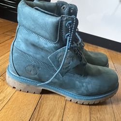 Brand New Timberland Boots Sz 8