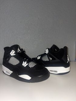 Jordan 4 Retro White Thunder