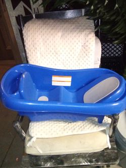 Infant bathtub