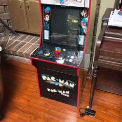 Arcade Game Pac-Man Pac-man Plus Nice Shape 