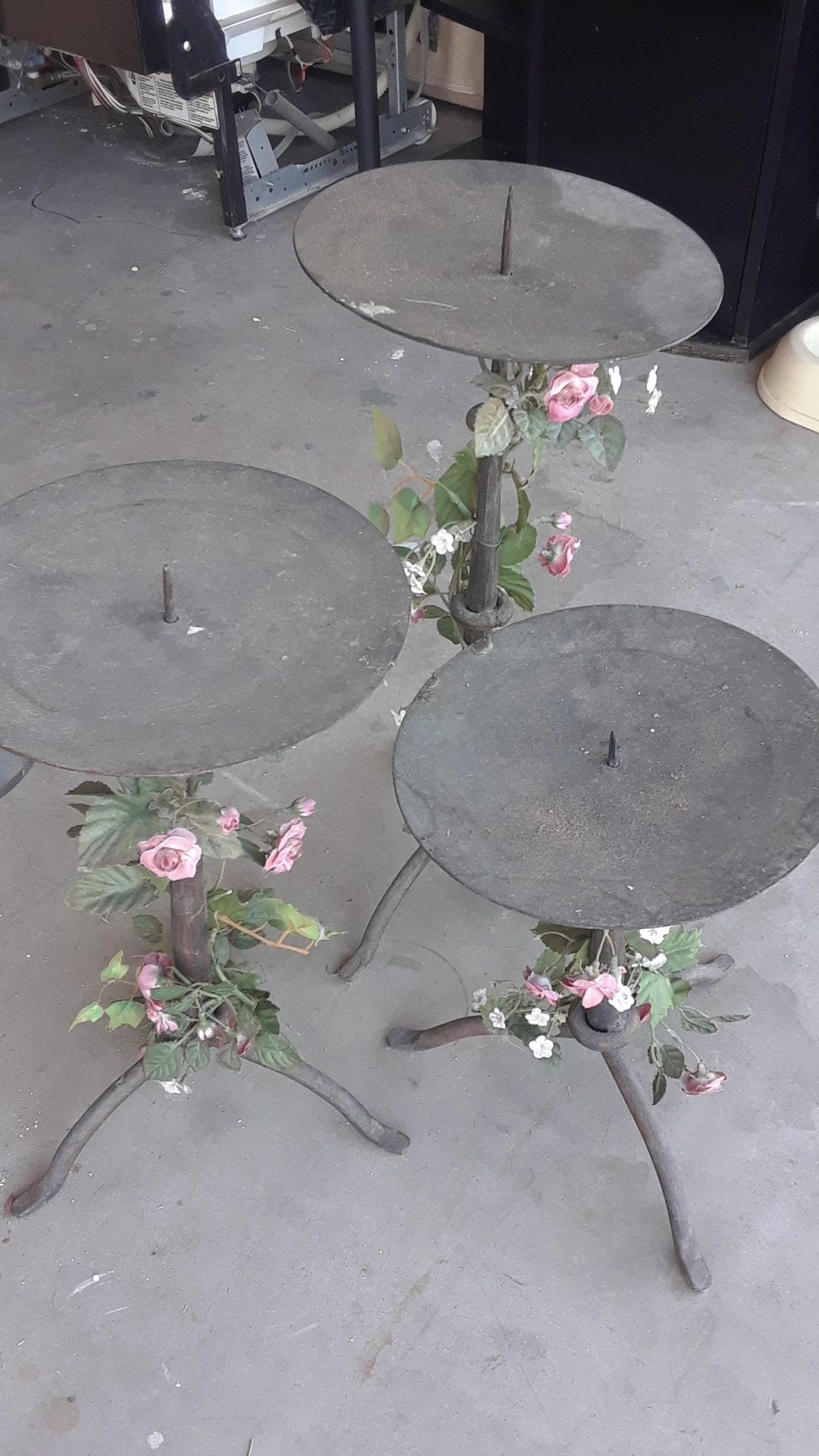 Candle Pillars! Lrg. 3 Vintage Metal Set matching candle pillars! 3 sizes S/M/L