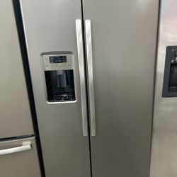 Slate Side By Side Refrigerator. 