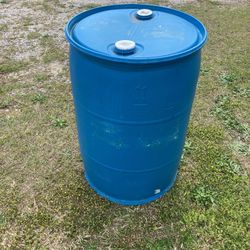 Plastic barrel