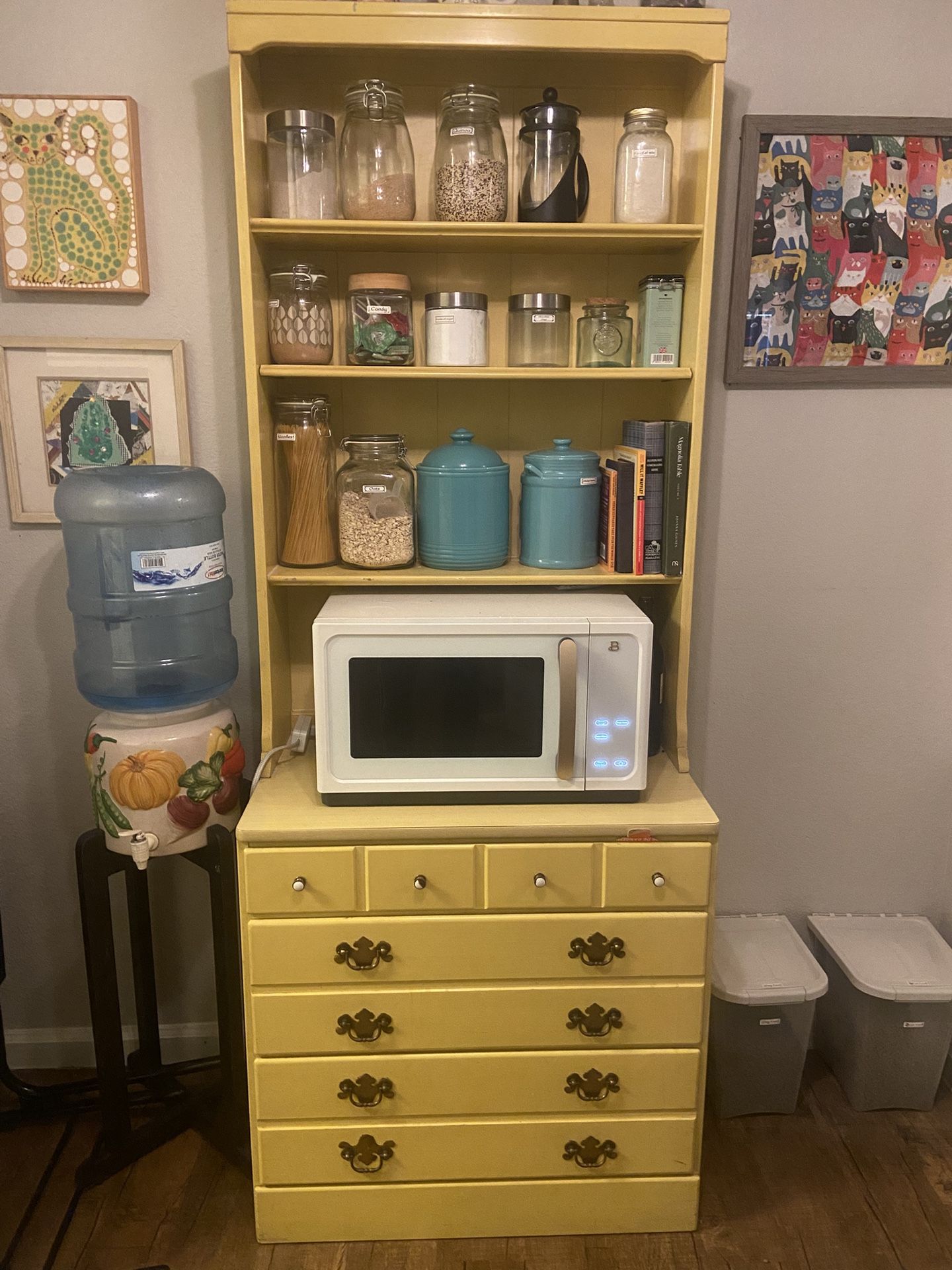 Ethan Allen Vintage Style Yellow Kitchen Hutch Cabinet Storage Shelves Shelf
