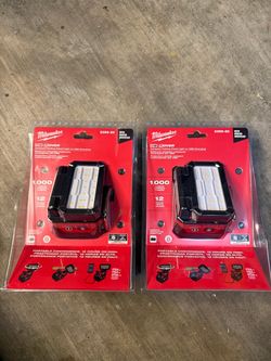 Milwaukee M18  Cordless 1000 Lumens ROVER Compact Folding Flood Light 2359-20 $60