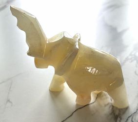 Onyx Stone Elephant Figurine Hand-Carved –Trunk Up Good Luck Decor Vintage! Excellent Condition.