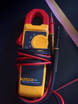 Fluke 323 Clamp meter